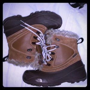 Childrens winter boots